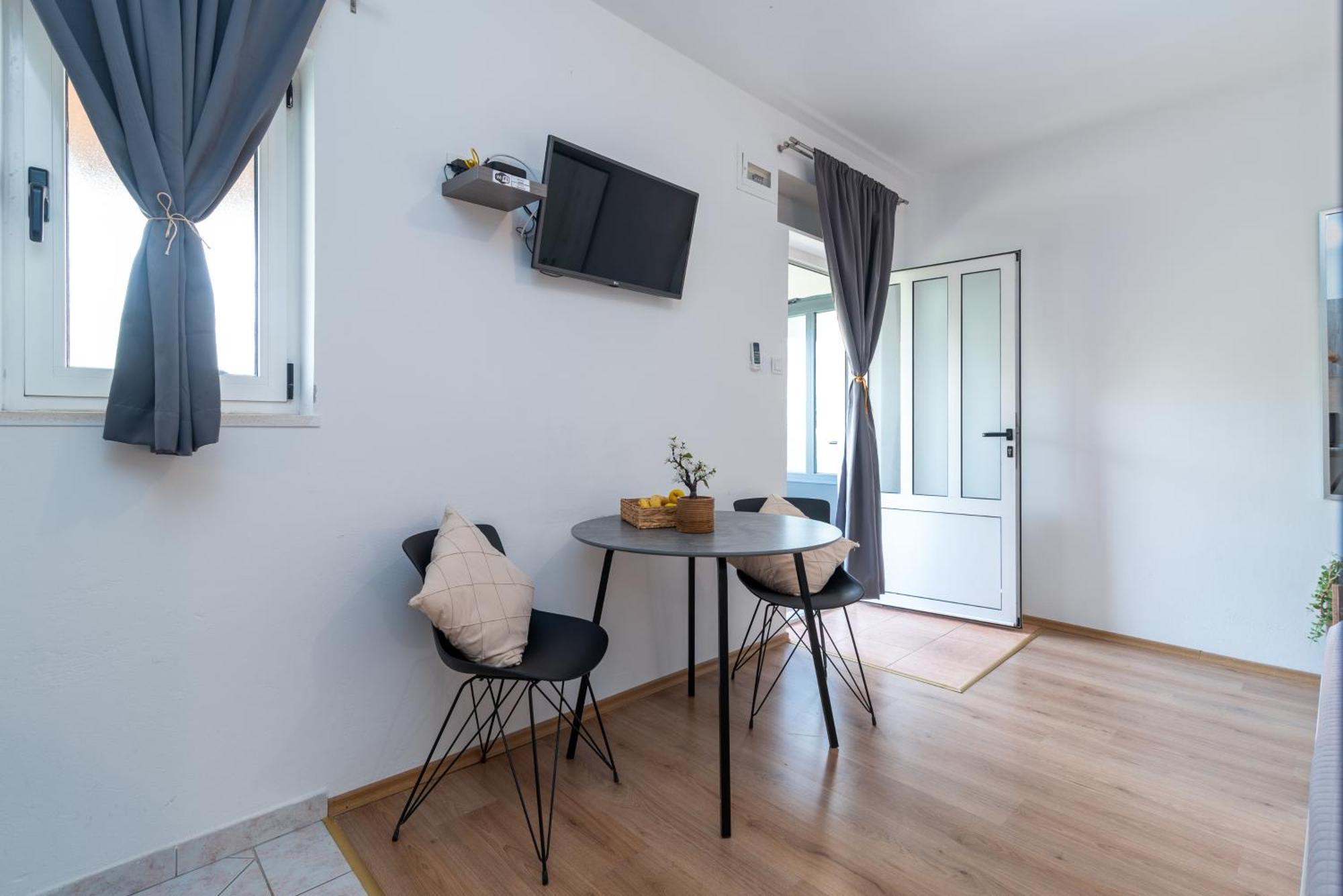 Studio Apartment Coce Трогир Экстерьер фото