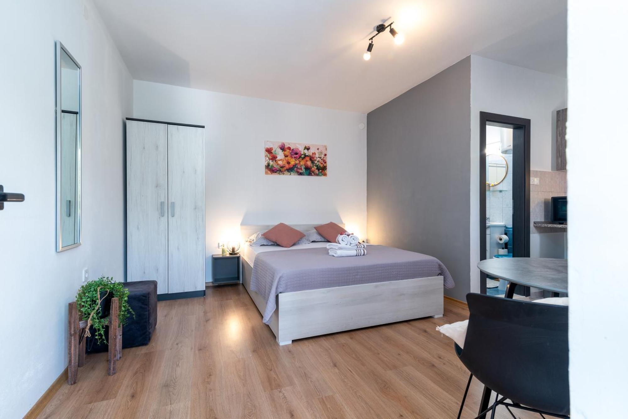 Studio Apartment Coce Трогир Экстерьер фото